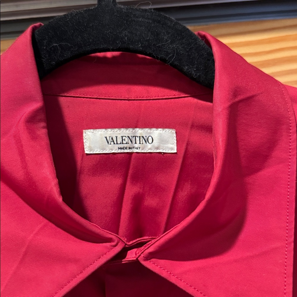 Valentino Spa Pleated Red Dress Shirt IT 39 - Picture 2 of 6